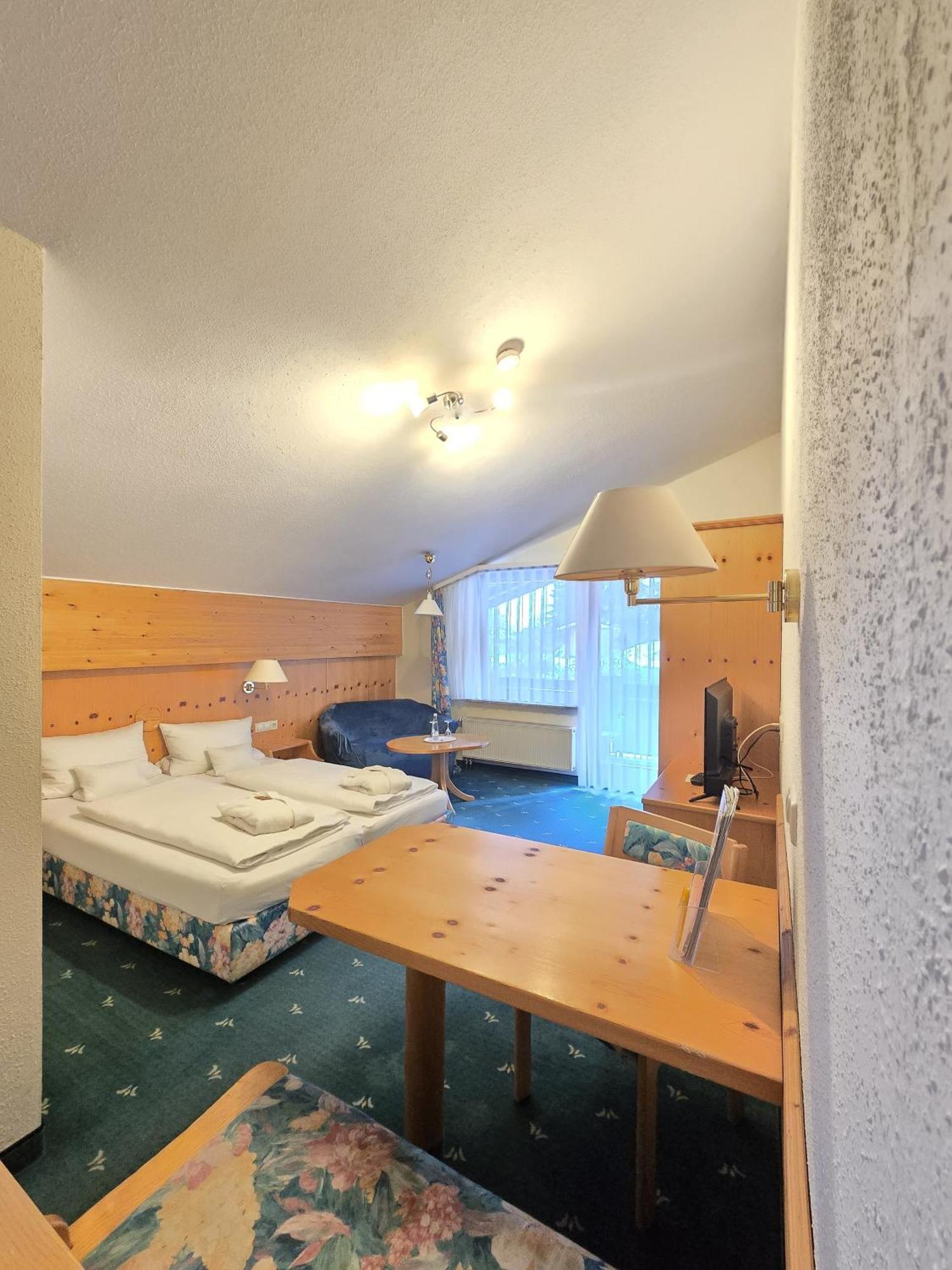 Holzschuhs Schwarzwaldhotel Baiersbronn Exterior foto